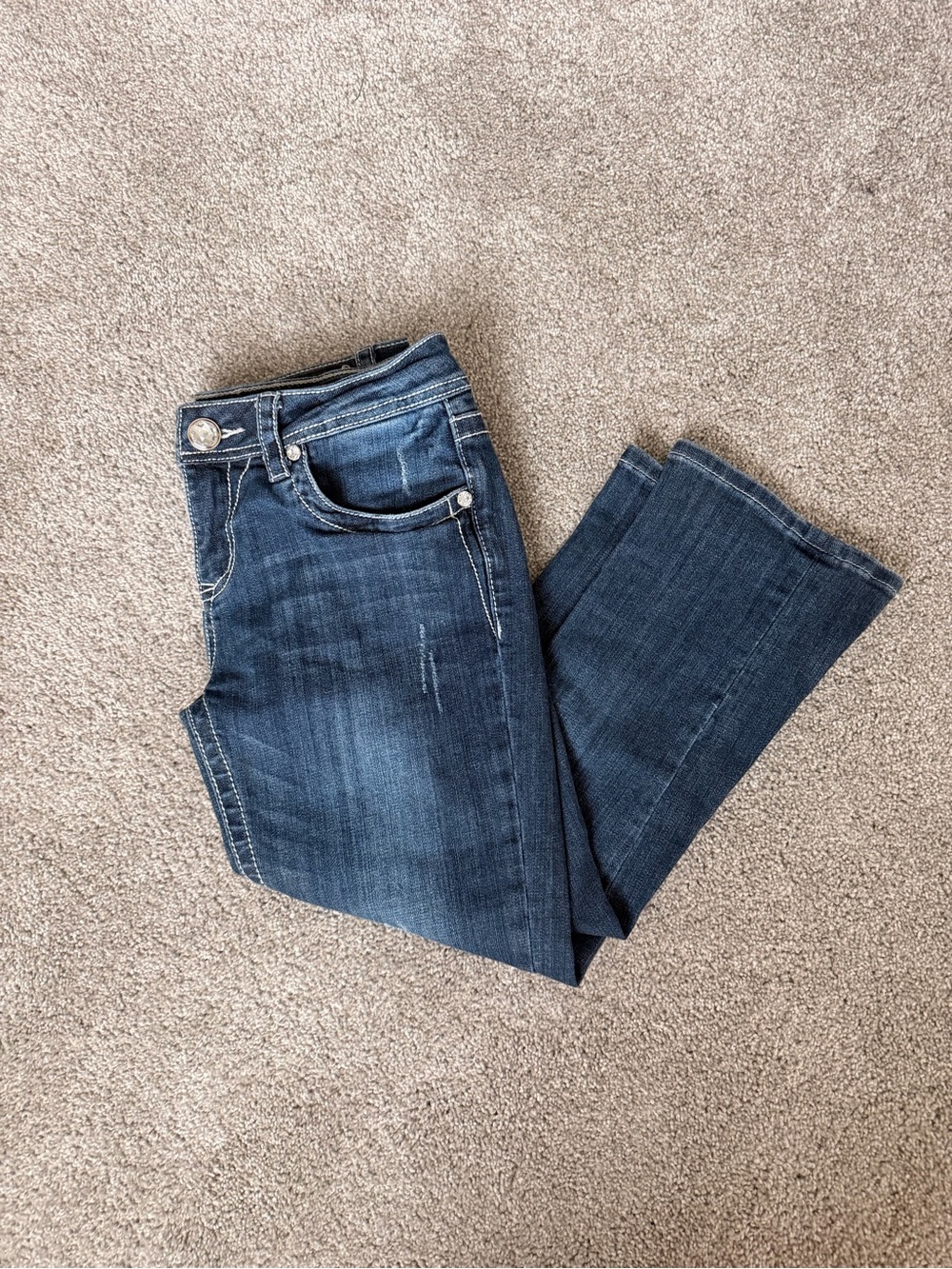 LA Idol Women’s Size 9 Dark Wash Low Rise Jeans with Jewels and Fleur De Lis